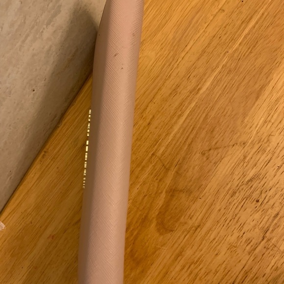 Michael Kors Pink Wristlet Wallet. - Picture 8 of 9